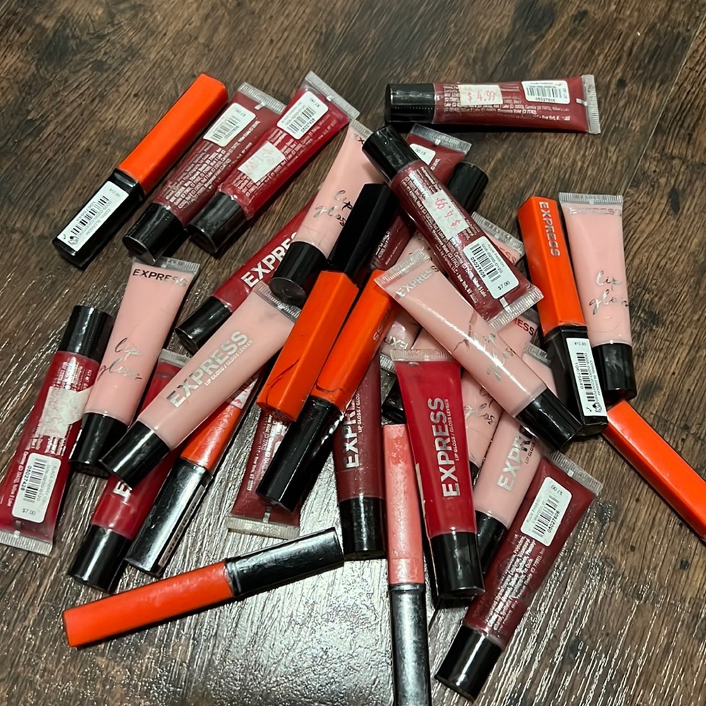 COPY - Huge Express Discontinued Lip Gloss Lot Brand New